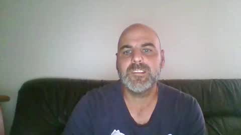 Snapshot of espartano2025 chatting on October 17, 4:55 pm espartano2025 online show from October 17, 4:55 pm