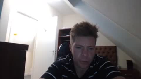 essexlad2022 online show from June 11, 2:53 am