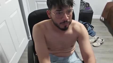 Esteban online show from October 1, 11:52 pm