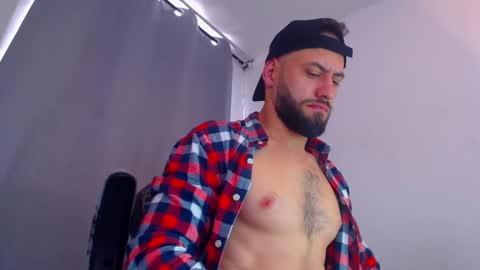 esteban online show from February 12, 6:09 pm