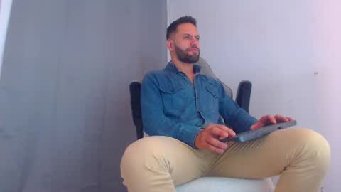 esteban online show from January 5, 11:33 pm