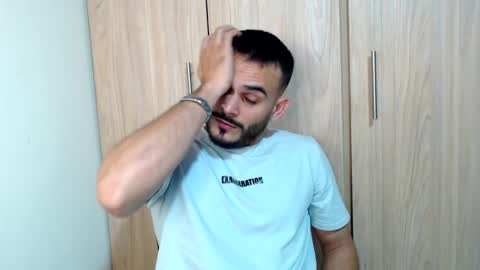 Snapshot of esteban_fer chatting on January 4, 5:58 am Esteban Fernandez online show from January 4, 5:58 am