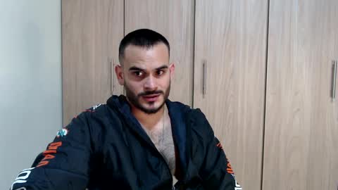 Snapshot of esteban_fer chatting on February 11, 7:23 am Esteban Fernandez online show from February 11, 7:23 am