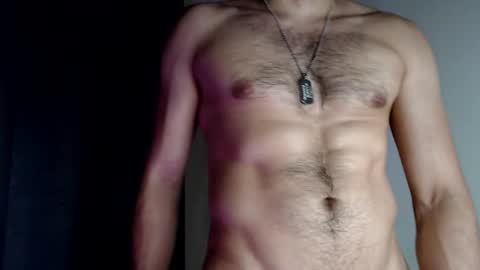 Snapshot of esteban_fer chatting on December 17, 6:02 am Esteban Fernandez online show from December 17, 6:02 am