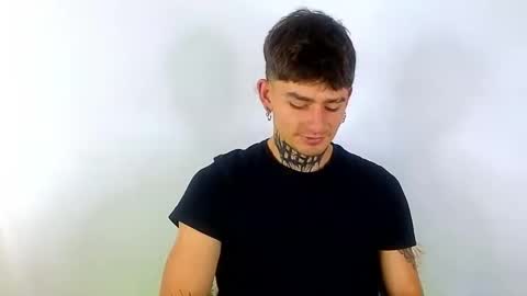 Esteban independent model online show from March 3, 2:53 pm