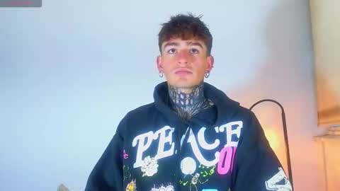 Esteban independent model online show from October 20, 10:52 am