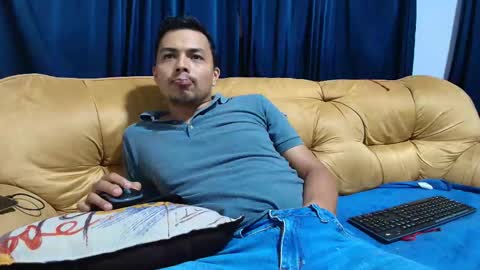 Esteban online show from February 28, 3:05 am