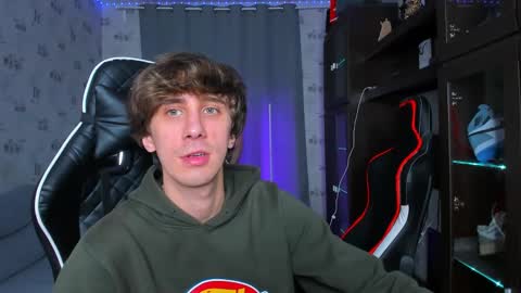 LOUIS online show from February 22, 5:53 pm