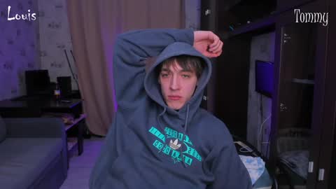 LOUIS online show from December 19, 5:07 am