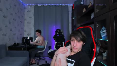 LOUIS online show from February 23, 11:25 pm