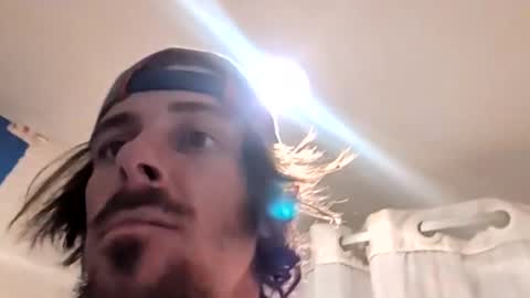 et528007 online show from April 15, 5:35 pm