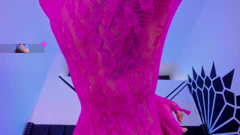 ethaancox online show from September 18, 9:06 pm