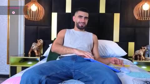 Ethan online show from October 9, 7:19 pm