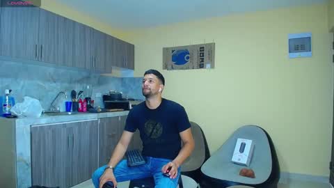 Jose online show from October 17, 7:40 pm