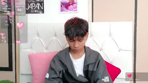 Ethan online show from November 3, 2:08 pm