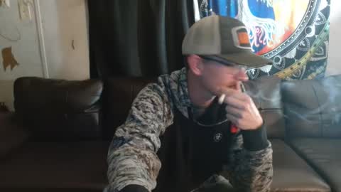 Ethan Steele online show from January 3, 1:27 am