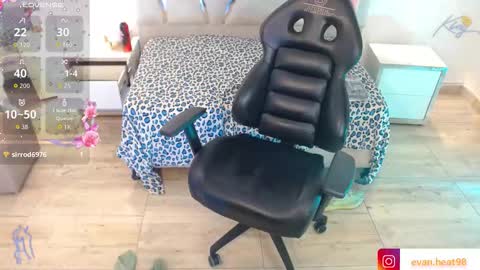 evan_tay online show from February 3, 6:22 am