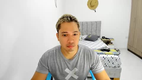 Evan online show from June 11, 11:41 am
