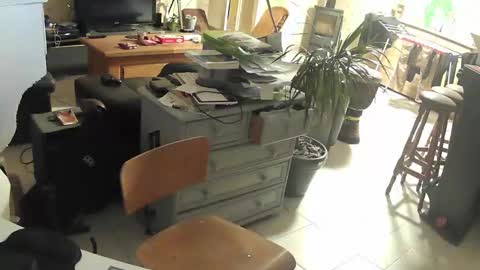 Gio online show from December 2, 9:15 pm