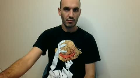 Snapshot of extr0 chatting on October 24, 8:32 pm Extro online show from October 24, 8:32 pm