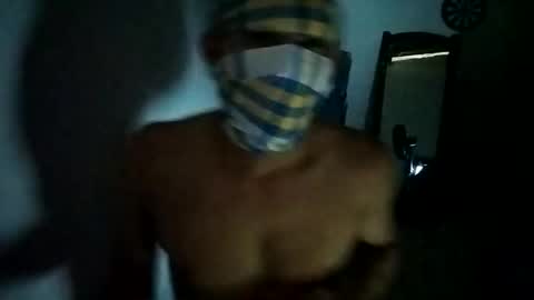 Eysoyvv online show from December 17, 6:03 pm