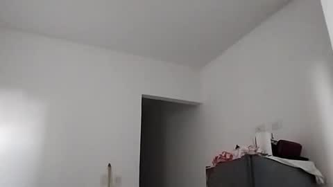 Eysoyvv online show from April 12, 8:43 pm