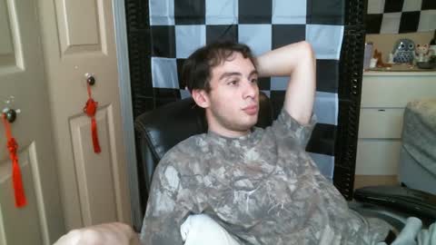 Snapshot of ezra_naamah chatting on February 12, 6:40 pm Ezra Naamah online show from February 12, 6:40 pm