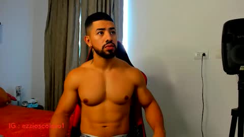 Ezzio Scolaro online show from November 20, 12:04 pm