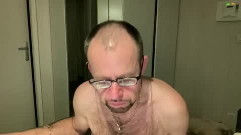 fabiothick online show from July 8, 1:20 am