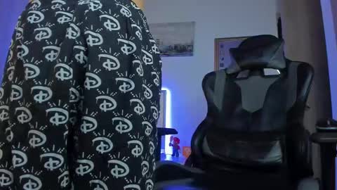 faceofbabyyy online show from February 8, 5:08 am