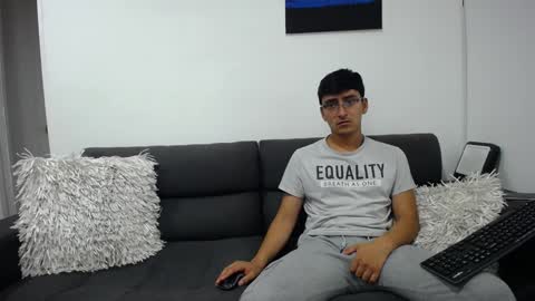 FallGays online show from January 6, 1:53 am