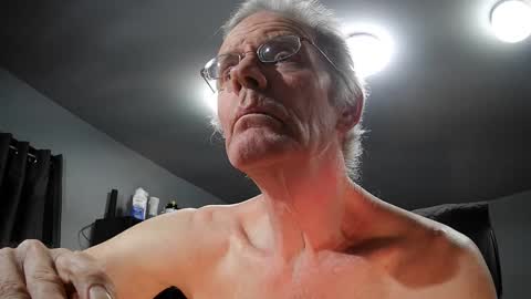 fantasyresort online show from January 8, 3:51 am