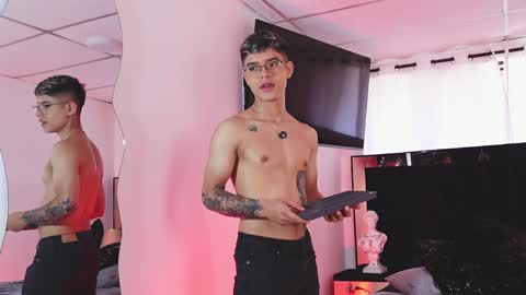 farid_jake_ online show from January 18, 7:58 pm