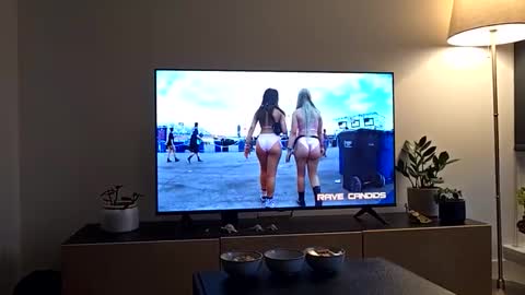 farzadjaghi online show from November 20, 12:32 am