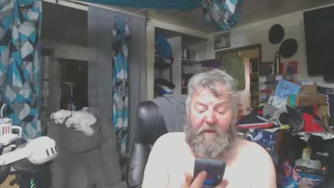 Snapshot of fatman01 chatting on October 30, 12:02 am Fatman01 online show from October 30, 12:02 am