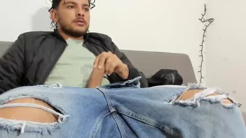 favid95 online show from March 3, 6:18 pm