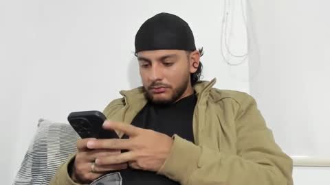 favid95 online show from March 7, 9:48 pm