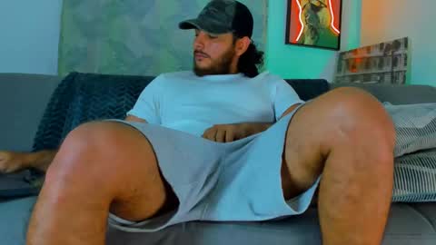 favid95 online show from October 28, 1:52 am