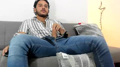 favid95 online show from January 11, 11:13 pm