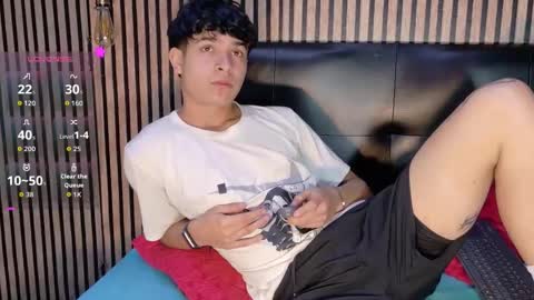 Snapshot of felipe_boy_18 chatting on October 12, 6:07 am felipe_boy_18 online show from October 12, 6:07 am