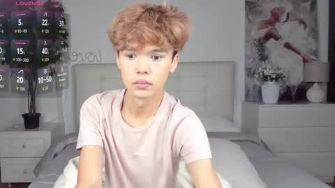 Felix online show from October 3, 6:24 pm