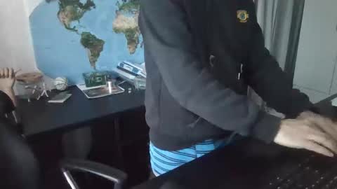 femdomsubby online show from October 7, 7:56 am