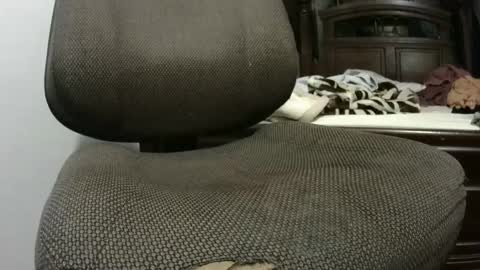 fescarf1991 online show from September 28, 2:53 am