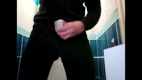 fifi010203 online show from January 14, 3:49 pm