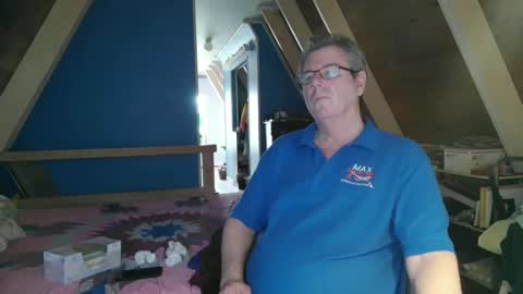 finderfiner online show from December 13, 7:53 pm