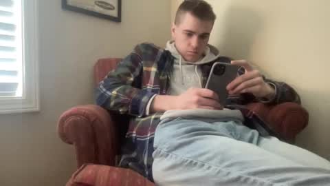Snapshot of finnabun33 chatting on December 4, 7:23 pm Jake  I am Bicurious online show from December 4, 7:23 pm