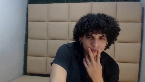 fire_boy69 online show from September 26, 2:59 pm