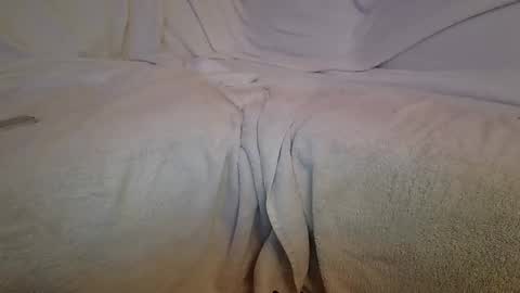 fishystuff33 online show from April 15, 5:29 am