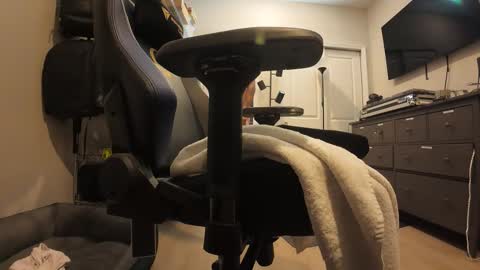 Duke Awesome online show from January 13, 5:23 am