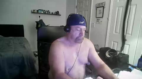 Snapshot of flaguy3233 chatting on October 27, 1:46 pm Florida guy online show from October 27, 1:46 pm